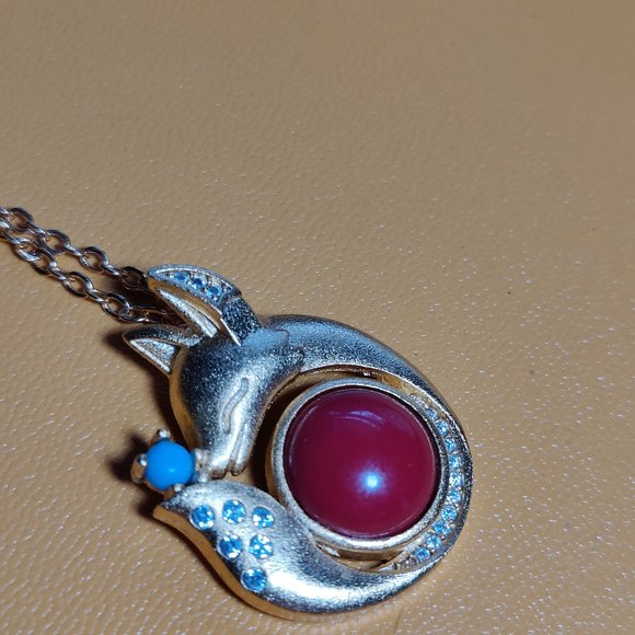 Fox necklace - Picture 3 of 5